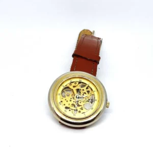 Zegarek mechaniczny Concorde, widoczny mechanizm Krosno Betleja