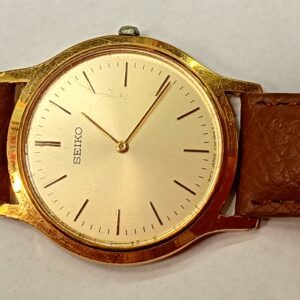 Seiko Quartz (V700-8A13) Debica