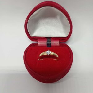 Złoty pierścionek próba 585, 3,09 g, rozmiar 11 Komis Krosno Betleja