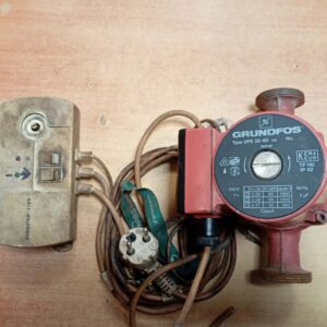 Pompa C.O. Grundfos UPS 2.5.-4.0. 180 + sterownik Komis Krosno Betleja