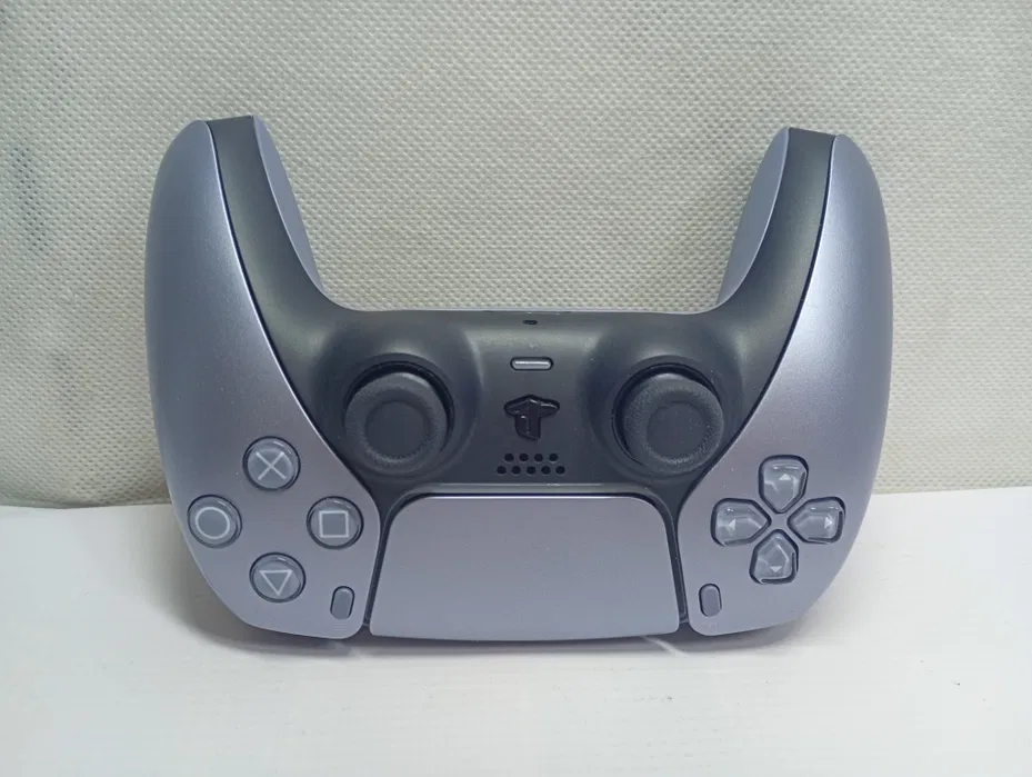 Pad do PS5 SONY cfi-zct1w Komis Madej Krosno Lewakowskiego