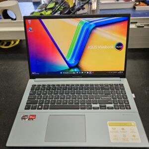 Laptop Asus Vivobook GO OLED Ryzen 5 7520U 16GB 500SSD * Komis Madej Gorlice