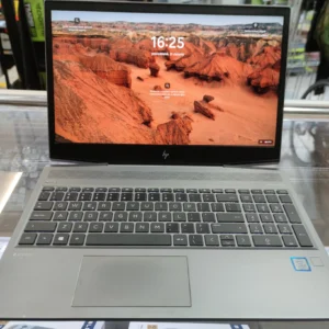 HP ZBook 15v G5 i5-8300H / 8GB / 128GB SSD / Quadro P600 / Windows 11 | Komis Madej Tarnów