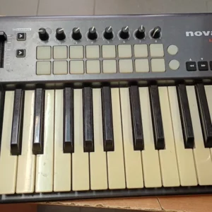 Kontroler MIDI klawiatura Novation Launchkey 25 Komis Madej Tarnów