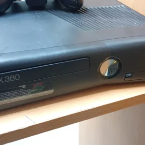 Konsola XBOX 360 250GB pad zasilacz Kinect Komis Madej Tarnów Komis