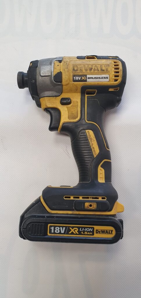 Zakrętarka DeWalt DCF 887 Type 10 + Aku. 18 V 1,5 Ah - Madej Gorlice Mickiewicza -