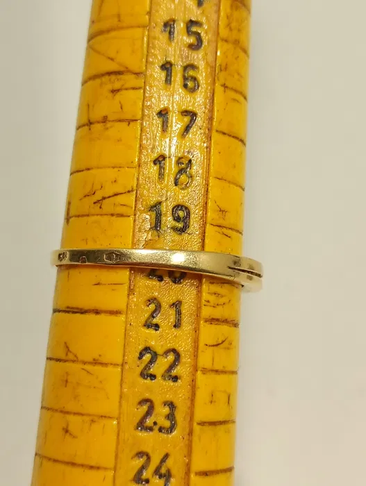Pierścionek 585 / 1,62g / R.20 Komis Madej Czeladź - obrazek 2